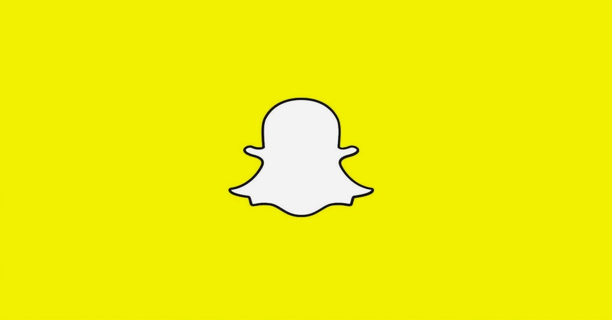 Checking Snapchat online status using Snap Map on a smartphone